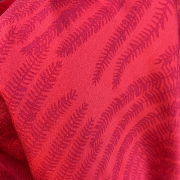 Fe Noel X Target Palm Leaf Contrast
Print Flutter Sleeve Maxi Dress - Picture 6 of 6